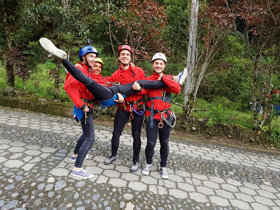 Alexander Tours - Baños de Agua Santa Ecuador