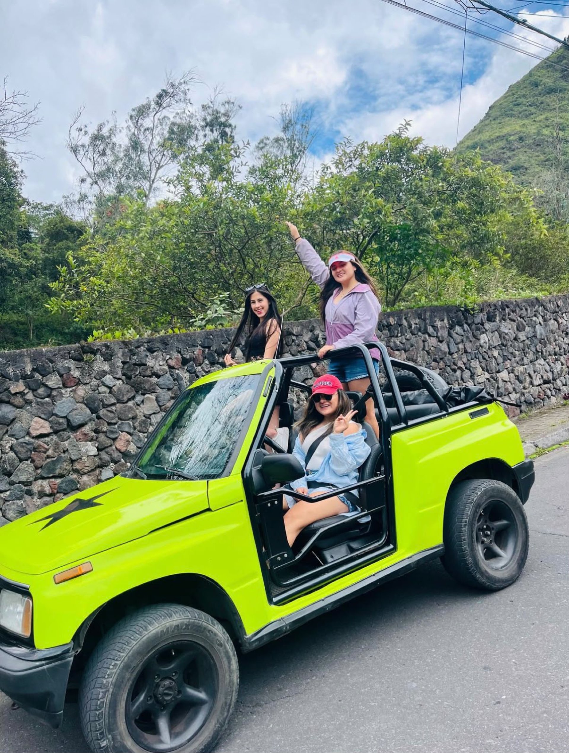 Alexander Tours: adventure tour operator in Baños de Agua Santa