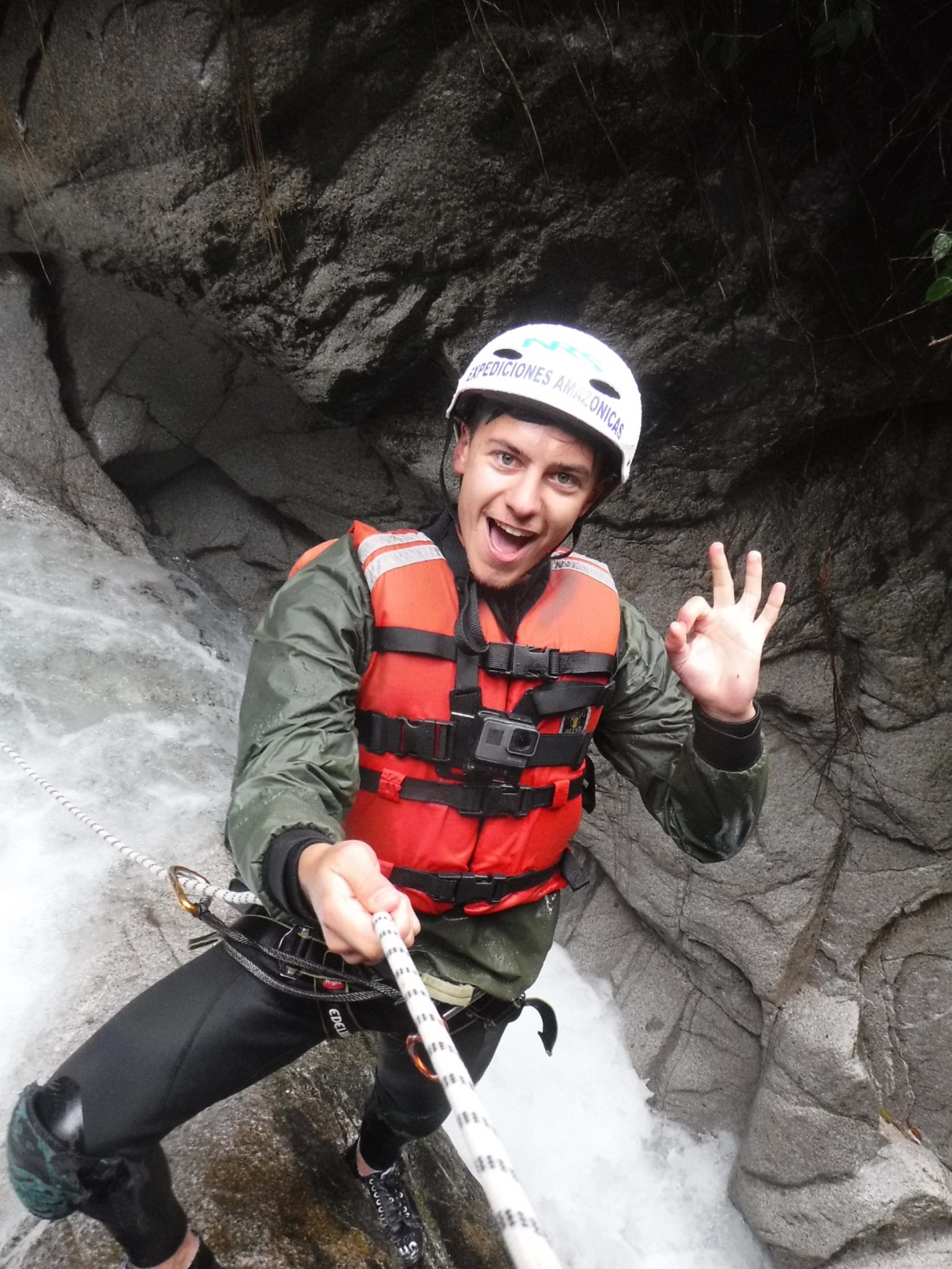 Canyoning y Rápel en Cascadas de Baños